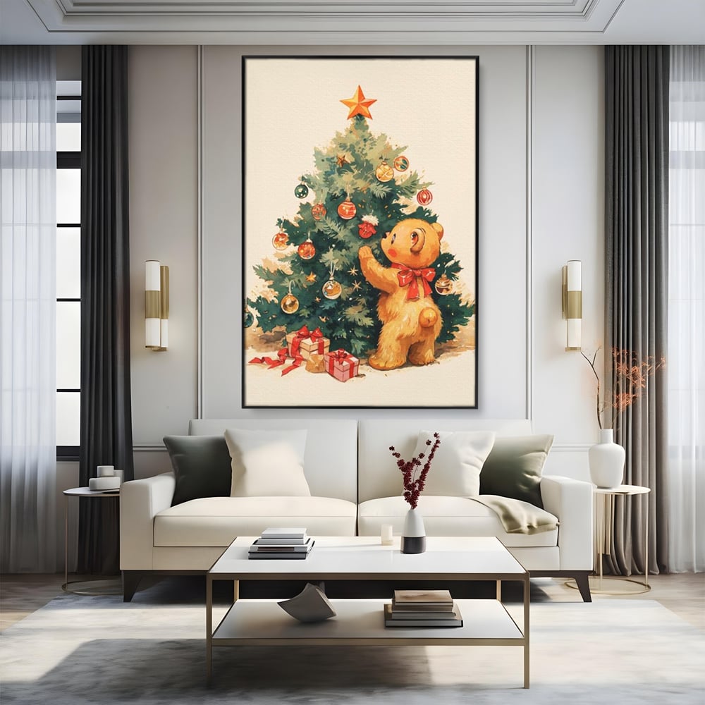 Tablou canvas cu ilustratie cu ursulet si brad de craciun, in rama de aluminiu negru, pe perete intr-un living